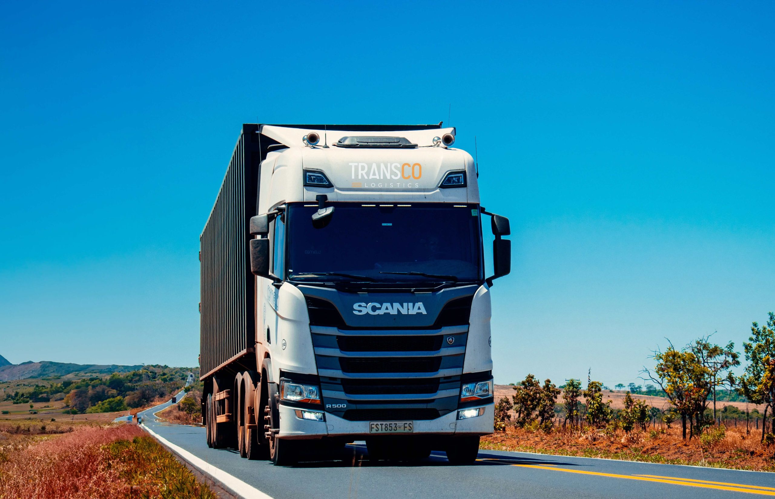 dominik-luckmann-SIjkkknhLTQouEk-unsplash-min